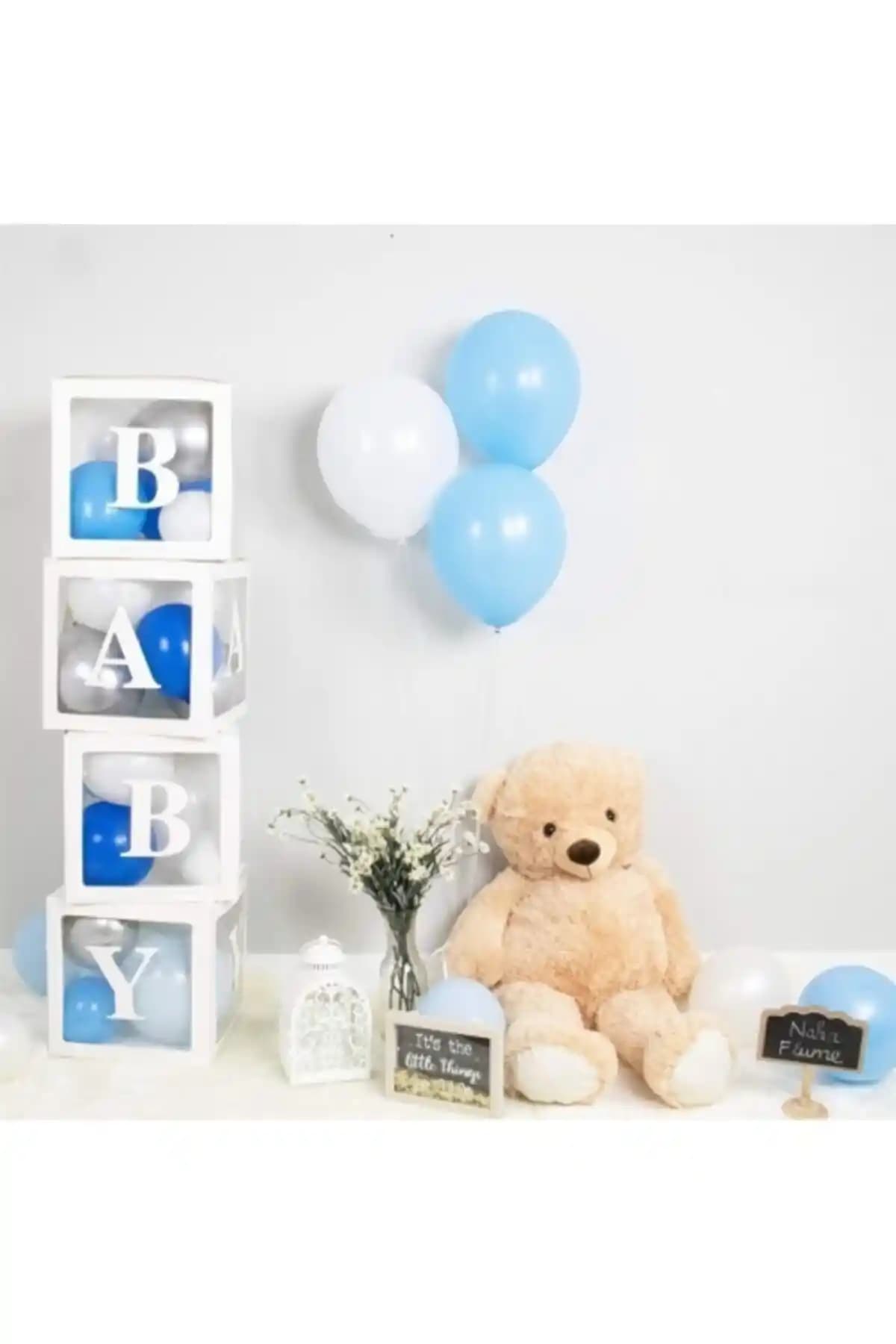 Beyaz Balon Kutusu ile Şık ve Pratik Etkinlik Dekorasyonu Çözümü