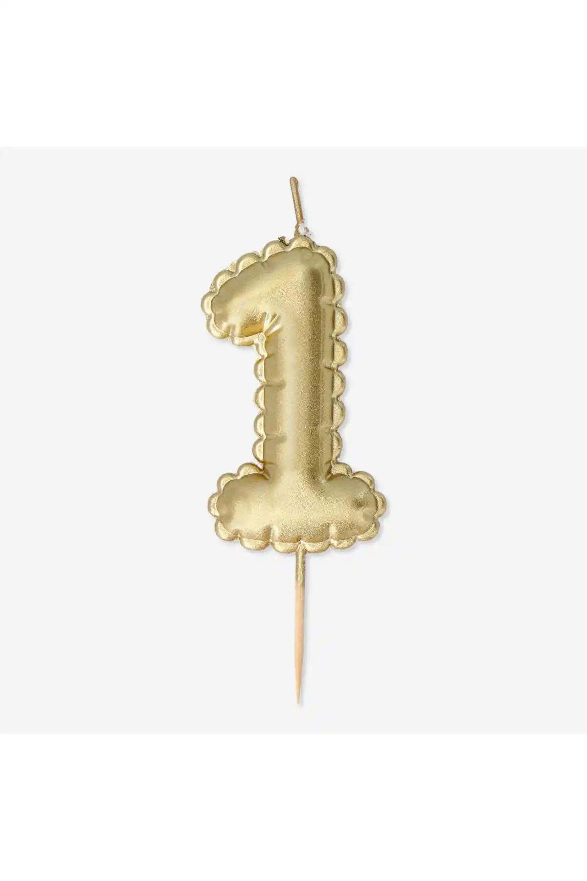 Flying Tiger Copenhagen 1 Numaralı Altın Rengi Pasta Mumu Estetik ve İşlevselliği Bir Arada Sunar