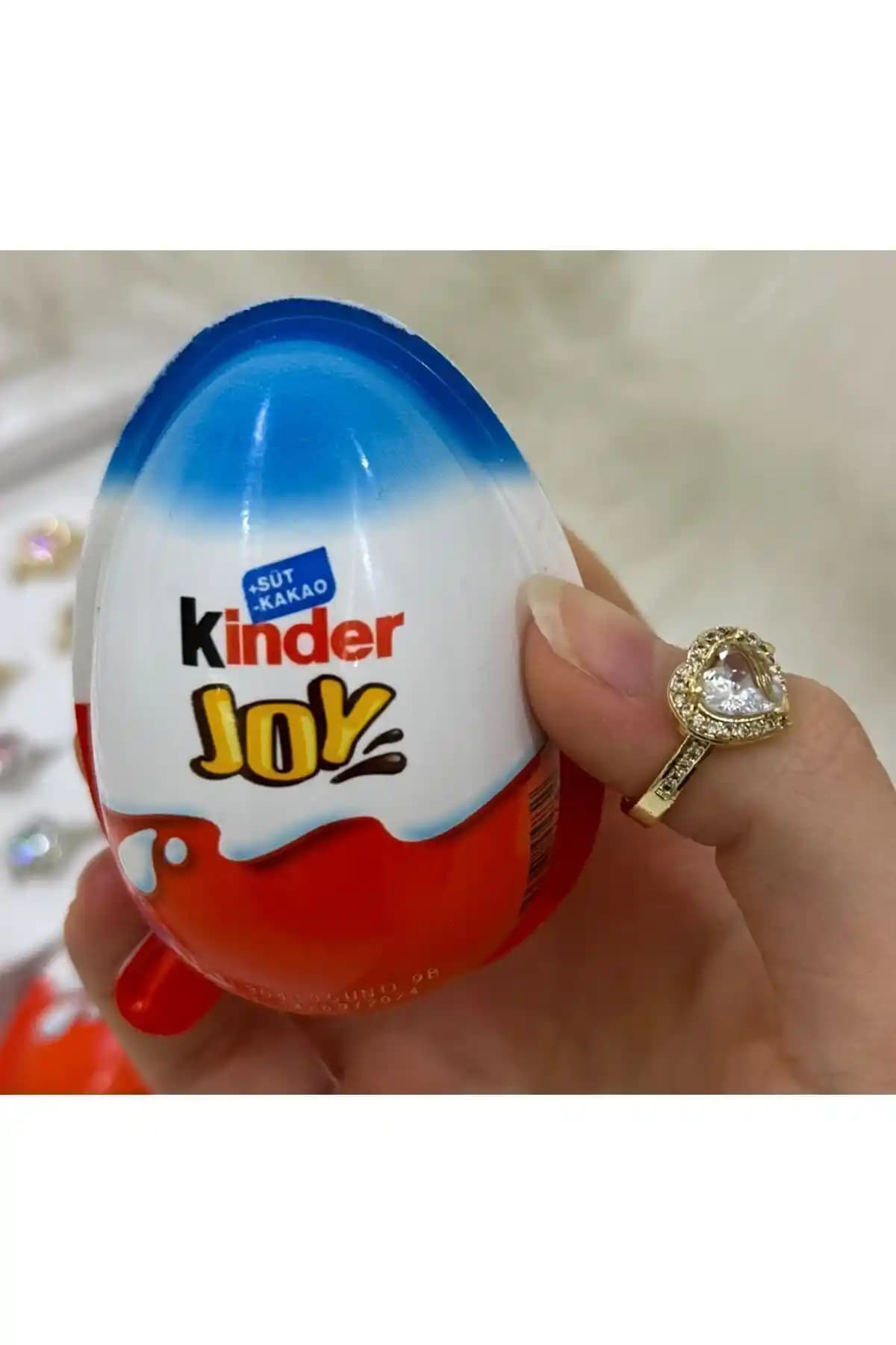Kinder Süpriz Yumurta: Çocuklar İçin Eğlenceli ve Sürpriz Dolu Hediye Seçeneği