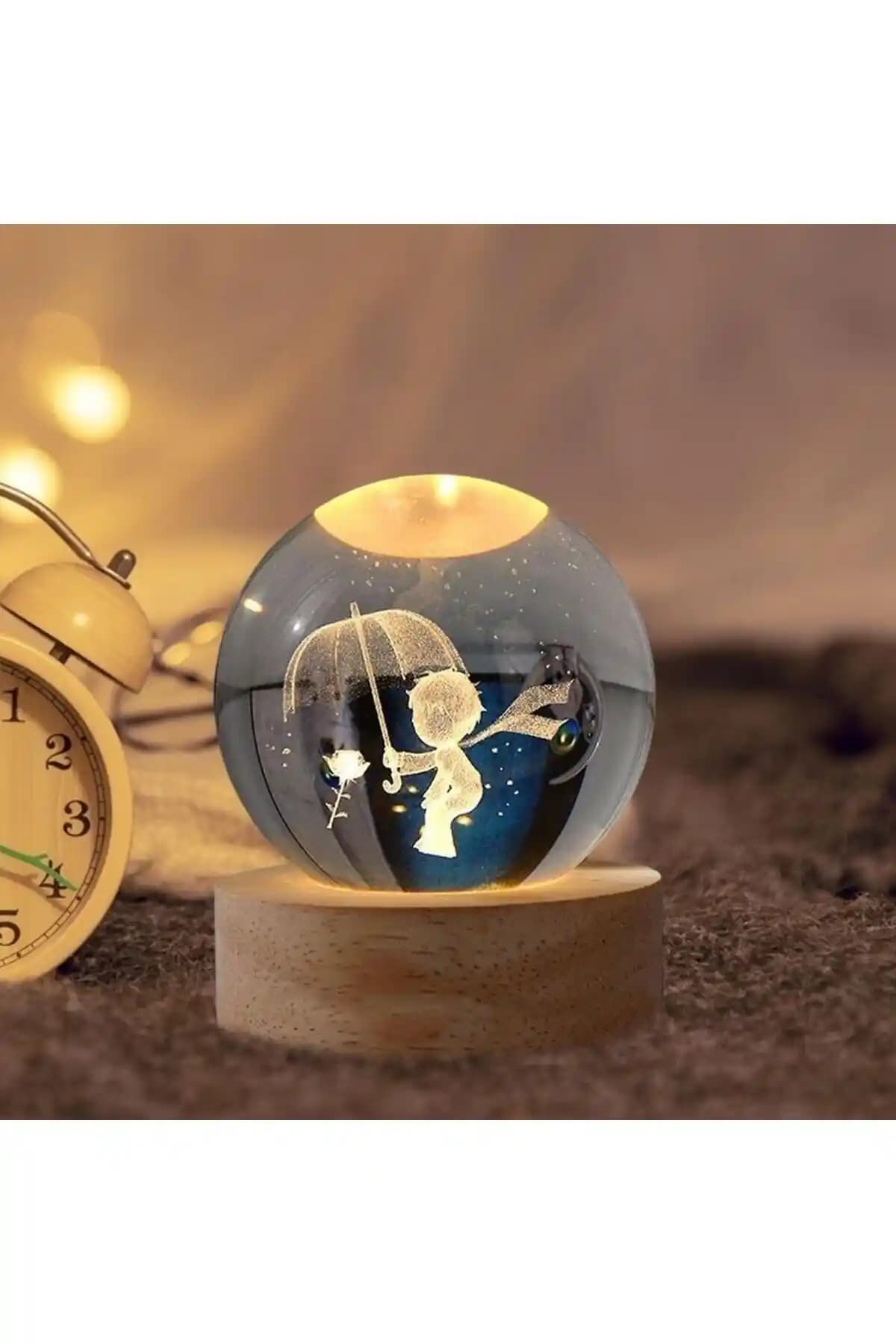 Küçük Prens Kristal Ahşap Standlı Cam Küre Dekoratif ve Anlam Yüklü Tasarım