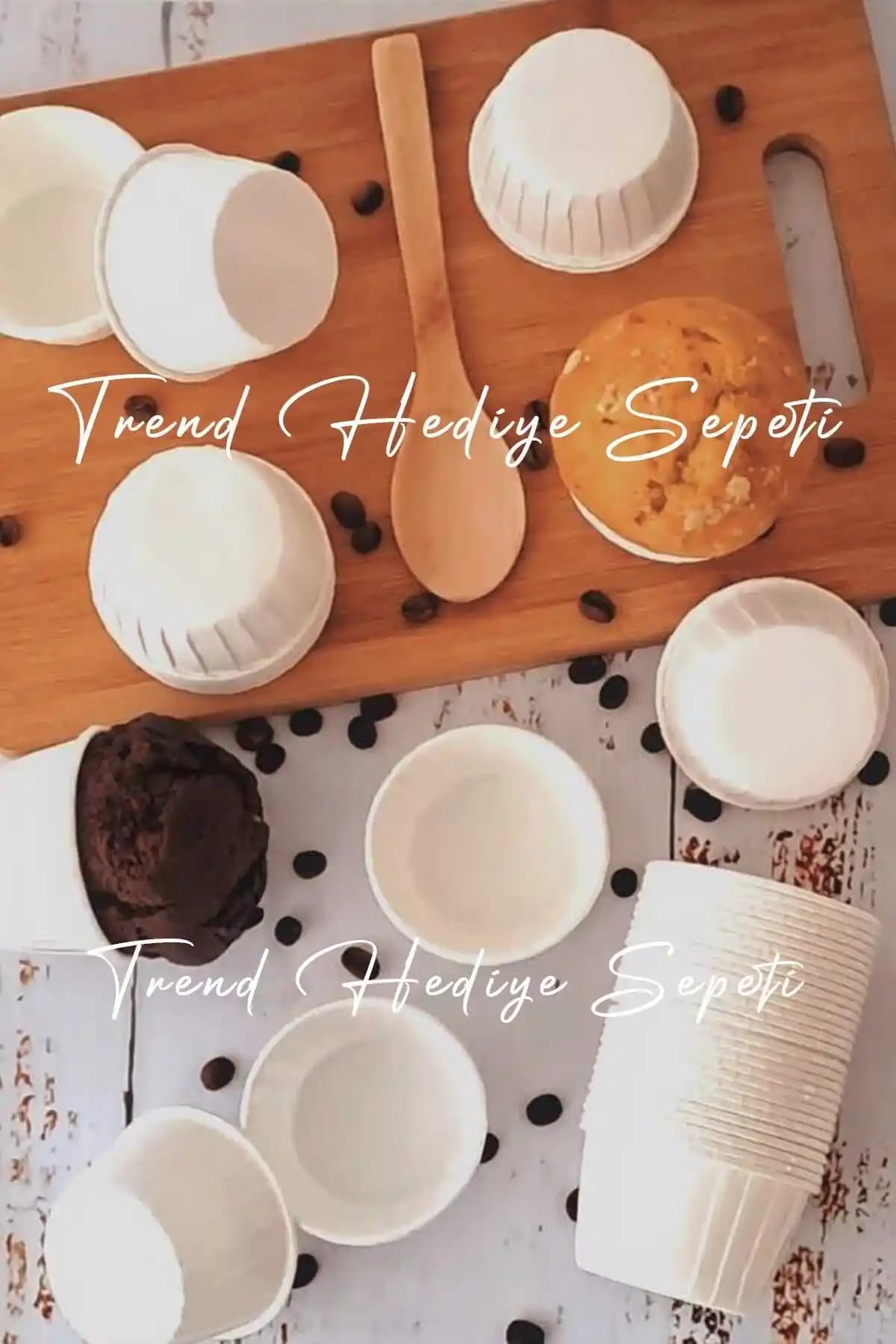 Trend Hediye Sepeti 50'li Beyaz Muffin ve Cupcake Kalıbı Pratik ve Güvenli Mutfak Kullanımı İçin