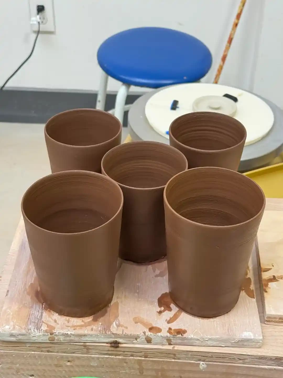 Çömlekçilikte İncelik ve Dayanıklılık: Estetik ve Fonksiyon Arasındaki Dengeyi Anlamak