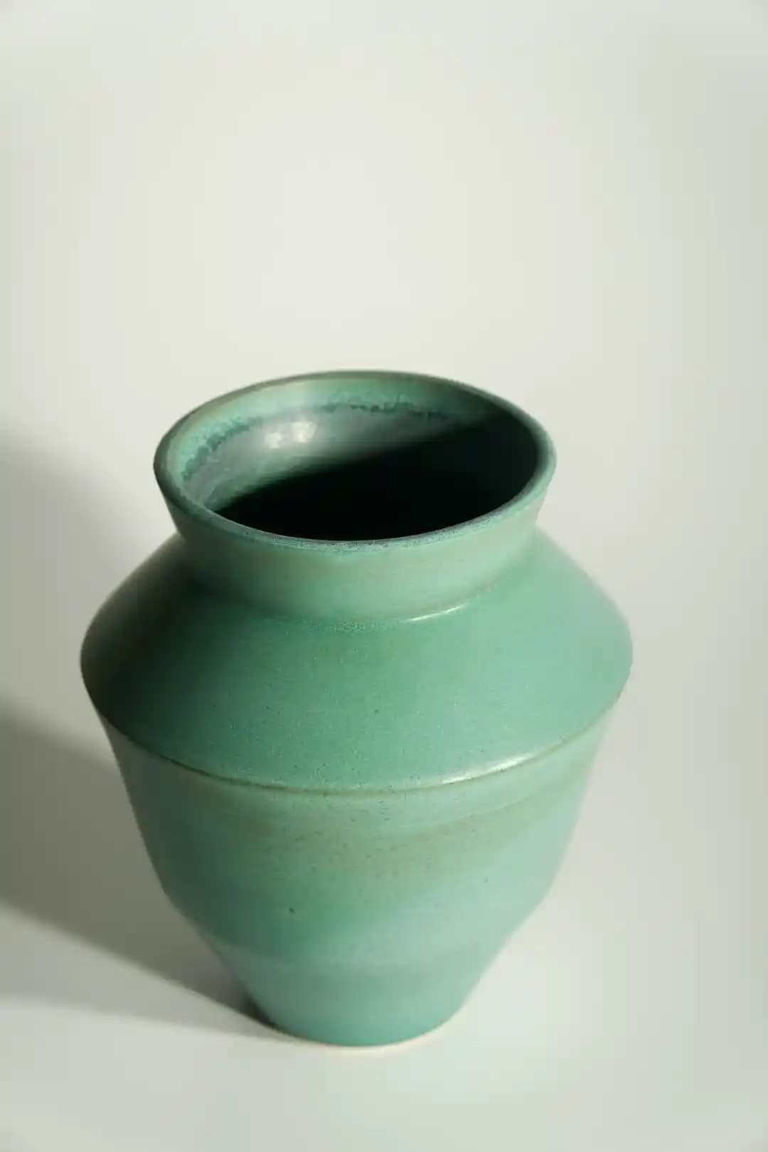 Geniş Gövdeli Vazo Şekillendirme ve Sırlama Tekniklerinde Deneysel Yaklaşımlar