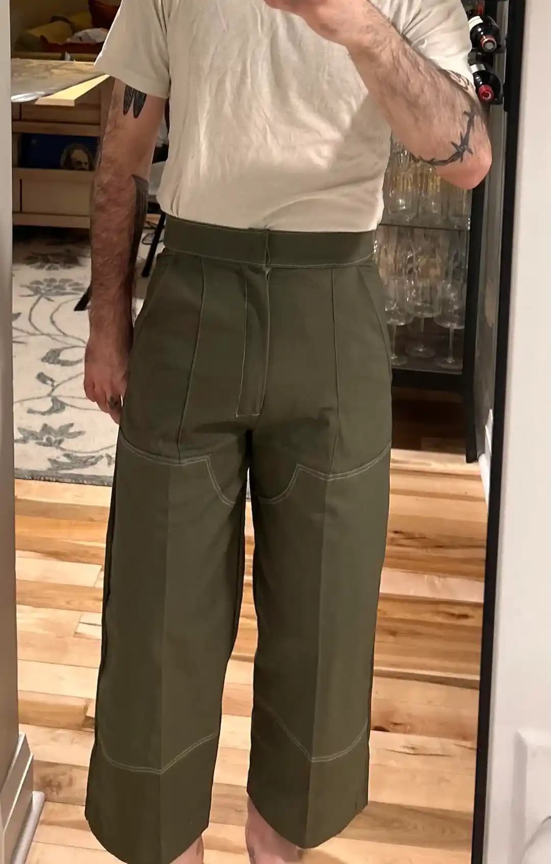 İlk Denemede Pantolon Dikimi: Kalıp Çıkarma, Kumaş Seçimi ve Dikiş Teknikleri