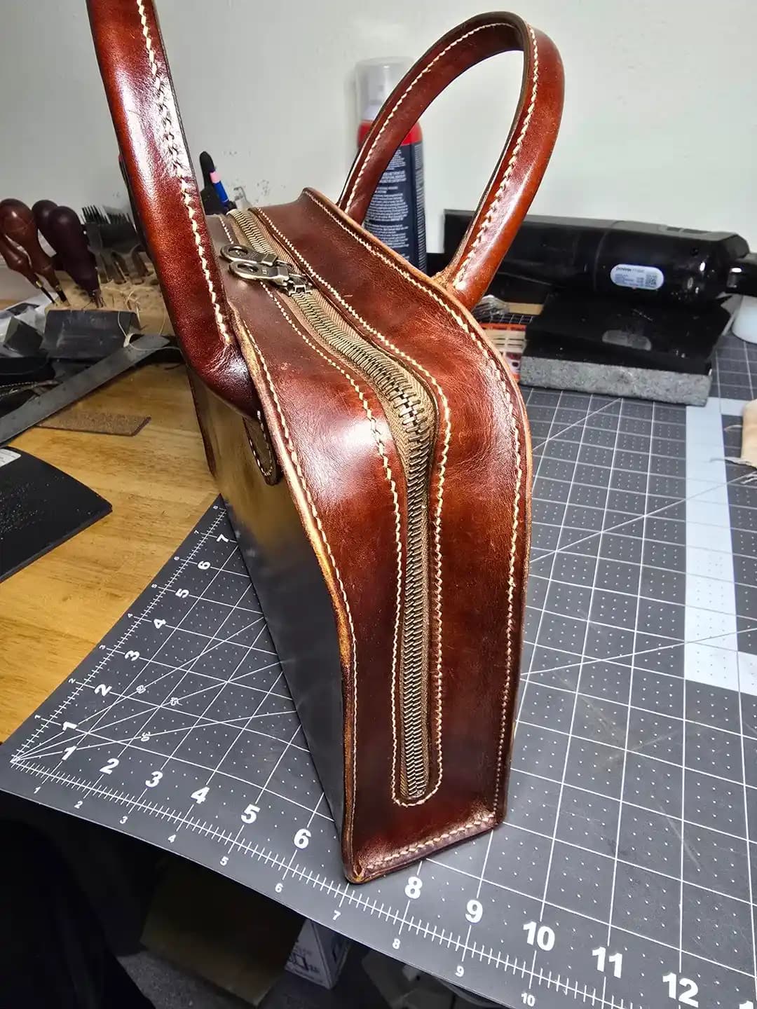 İlk Tam Deri Projesinde Öğrenilen Teknikler ve Karşılaşılan Zorluklar