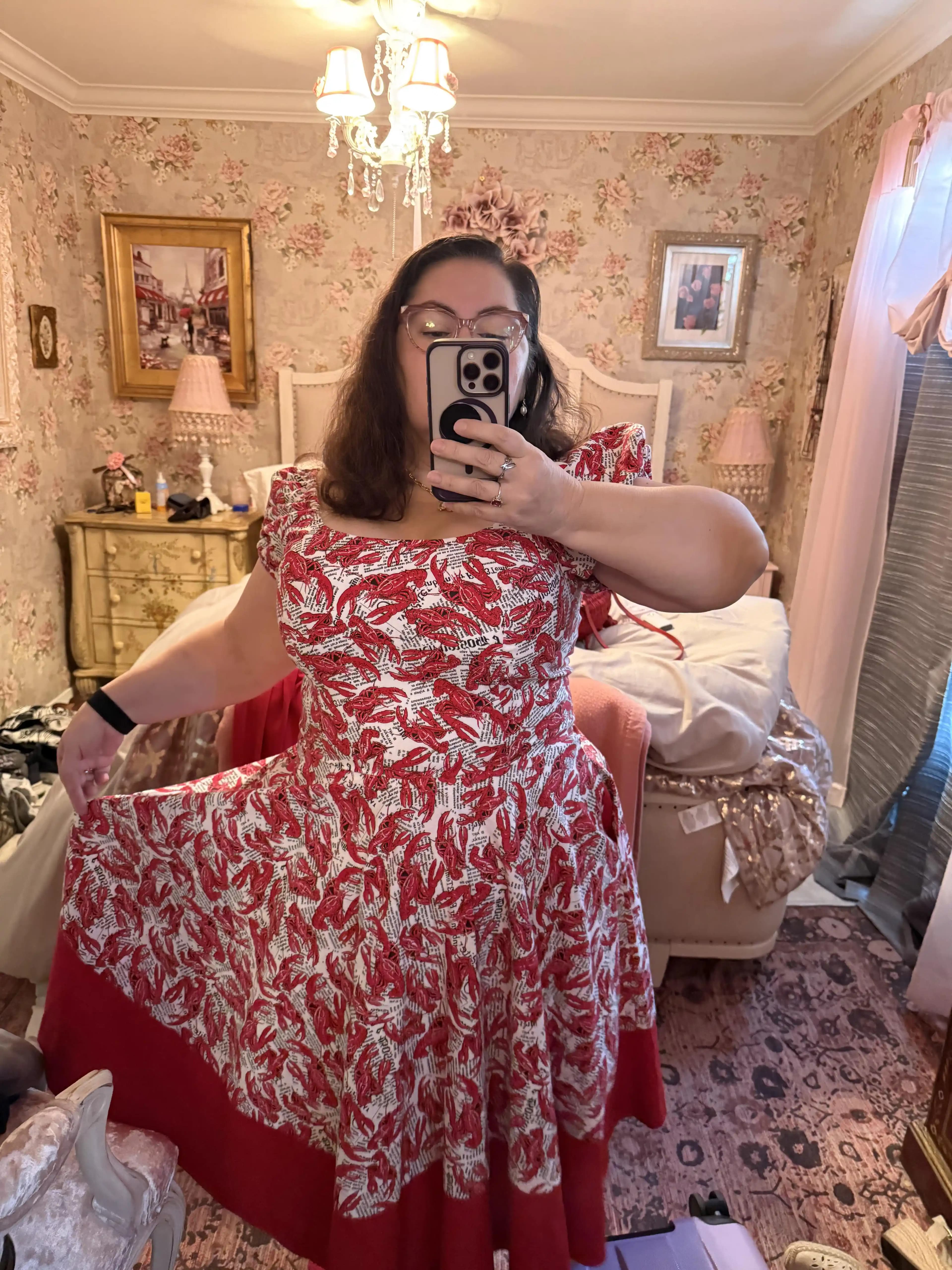 Kendi Elbisenizi Dikmek İçin Doğru Kumaş Seçimi ve Kalıp Kombinasyonları