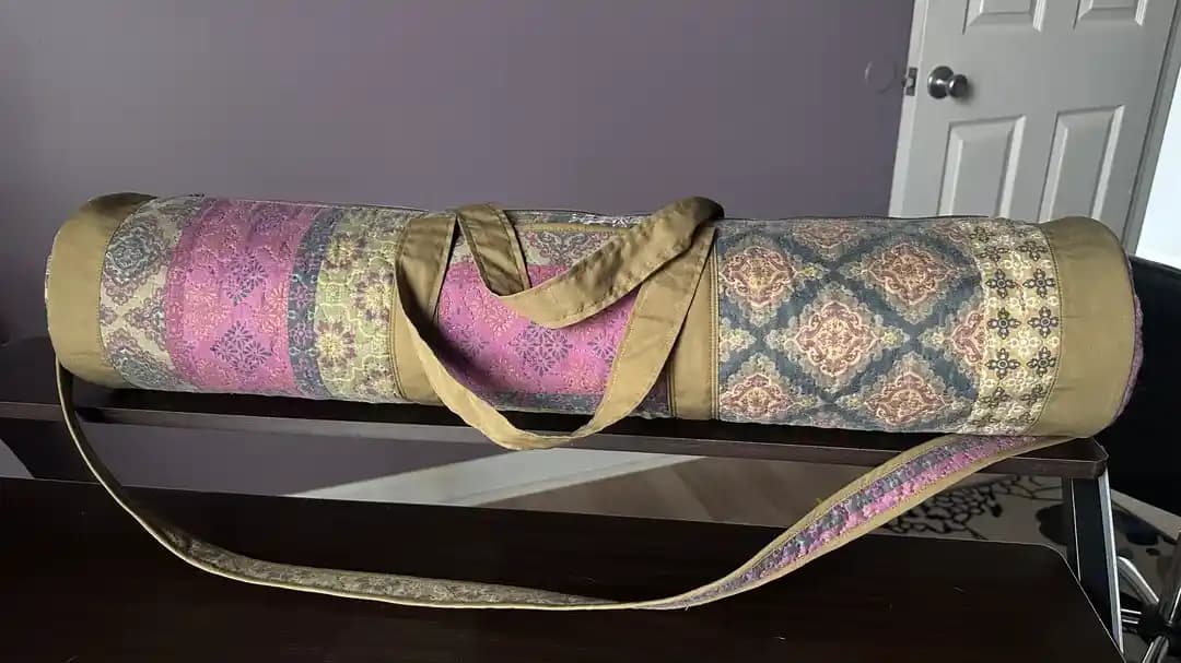 Kendi Yoga Matı Çantanızı Tasarlama ve Dikme: Teknik Detaylar ve Malzeme Seçimi