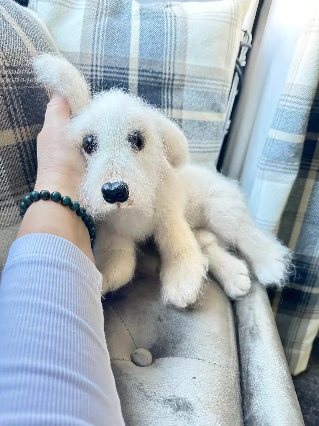 Örgüyle Gerçekçi Köpek Figürü Yapımı: Teknikler, Malzemeler ve Tasarım Uyarlamaları