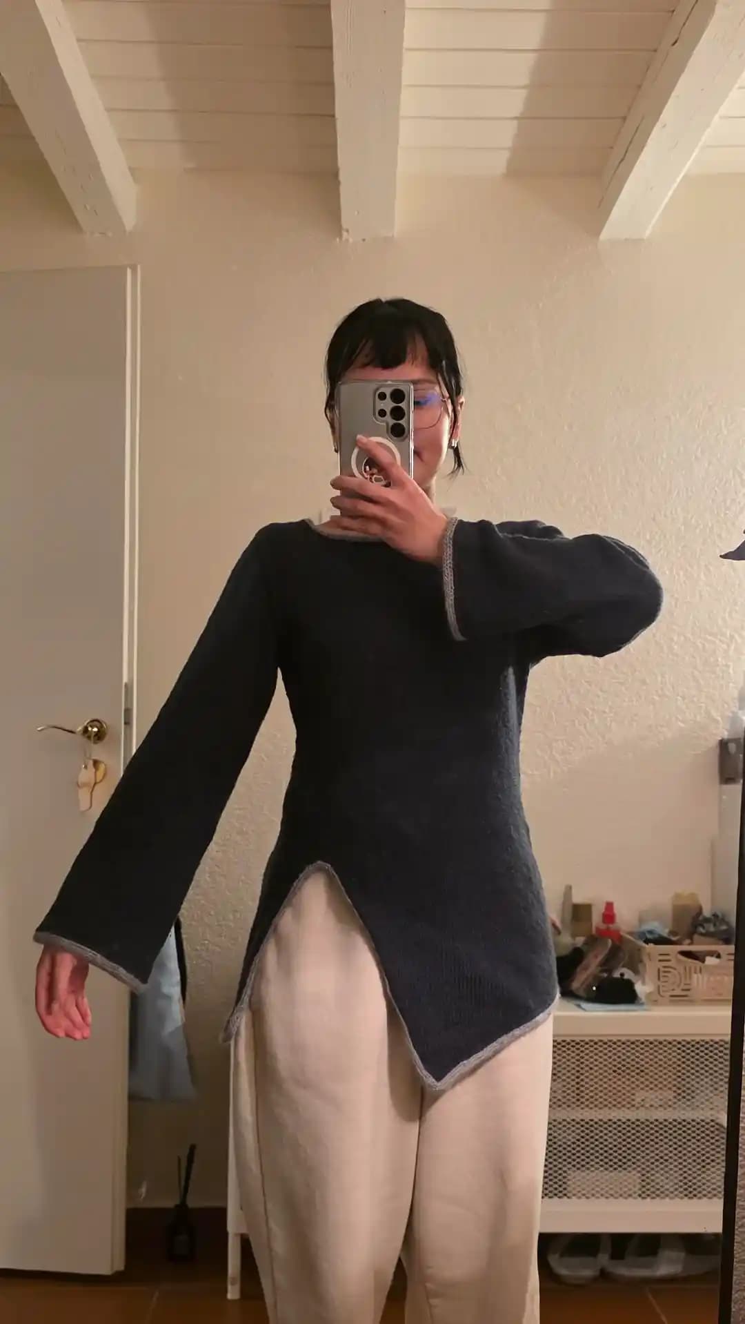 Pamuk ve İpek Karışımlı Liv Bluzun Tasarımı, Bakımı ve Örme Teknikleri