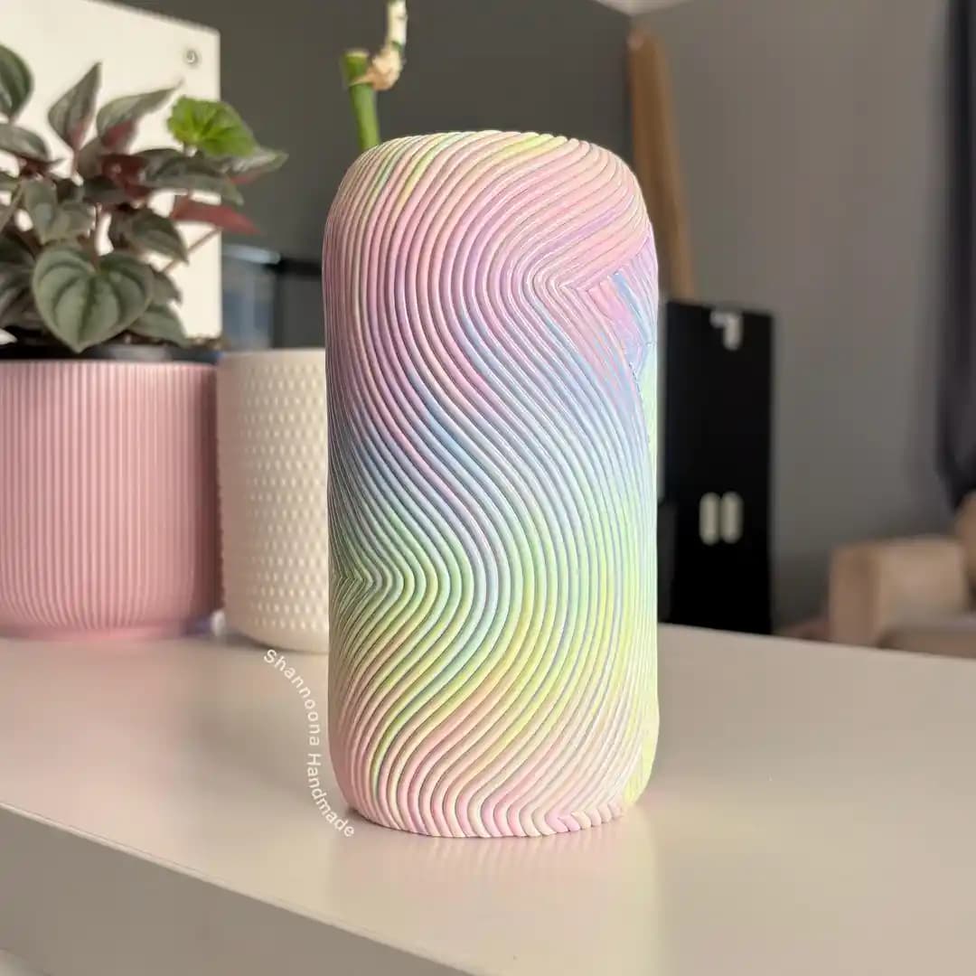 Saç İlhamlı Polimer Kil Vazo Tasarımı: Teknikler ve Yapım Süreci Detayları