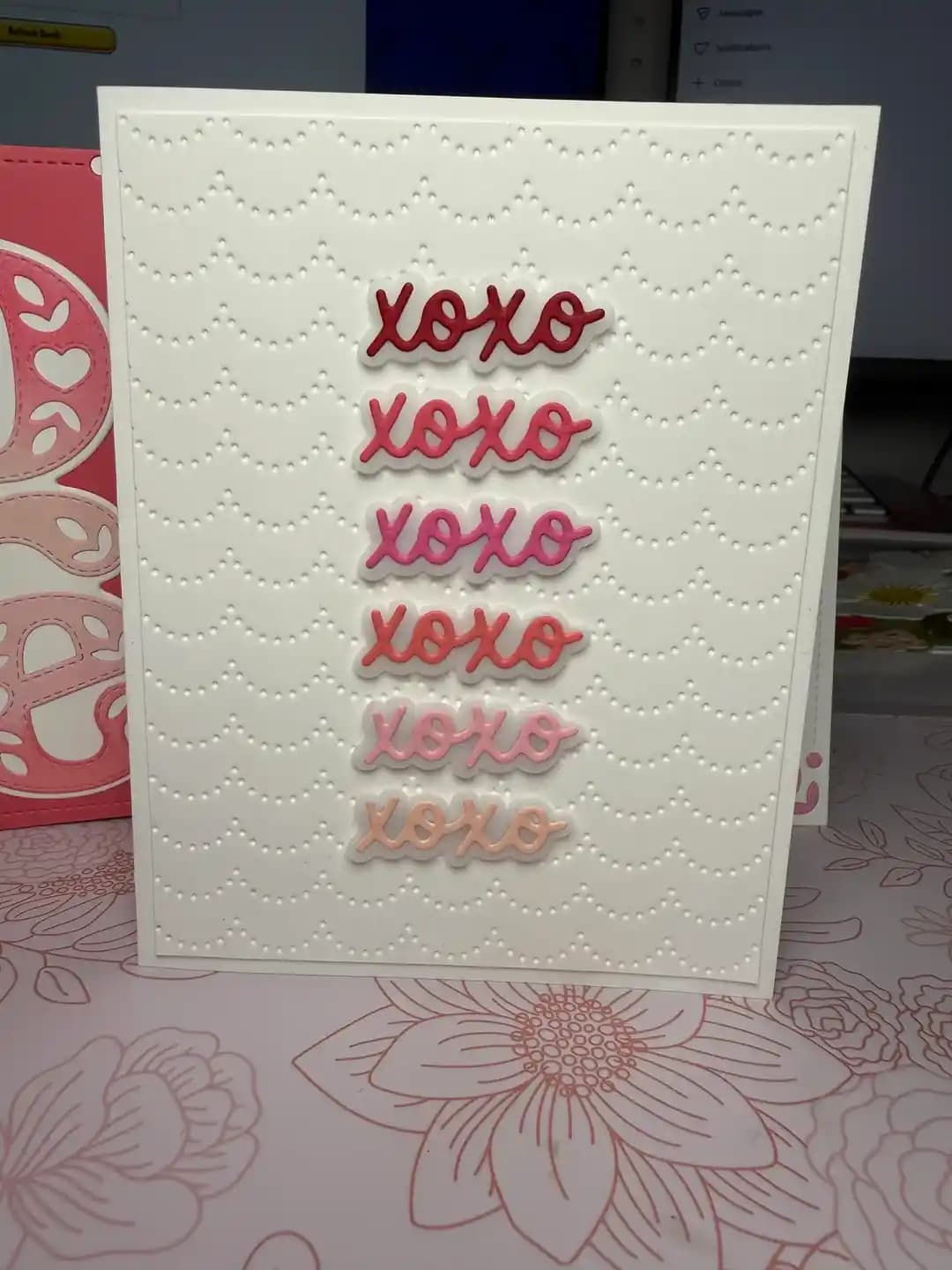 Yeni Başlayanlar İçin Sevgililer Günü Kartı Tasarımı: Tasarım Seçenekleri ve İpuçları