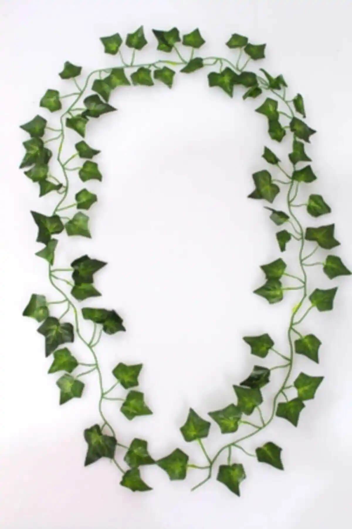 Dekoratif Yeşil Yapay Sarmaşık ile Mekanlarınıza Doğal Bir Atmosfer Katın