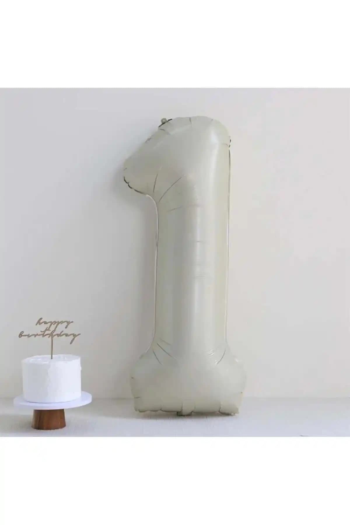 Partifabrik Deniz Kumu Bej Rakam Folyo Balon ile Modern ve Şık Parti Dekorasyonu