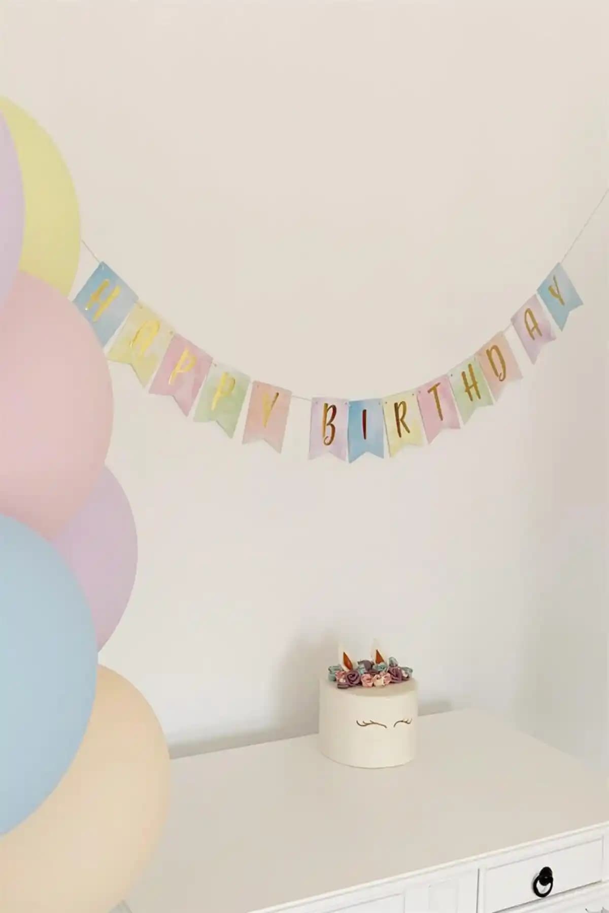 Partifabrik Makaron Renkler Happy Birthday Yalızlı Yazı Süs Dekorasyon Ürünü