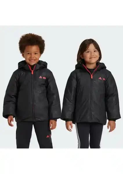 Adidas Star Wars Çocuk Montu Sürdürülebilir ve Şık Tasarımıyla Günlük Kullanıma Uygun