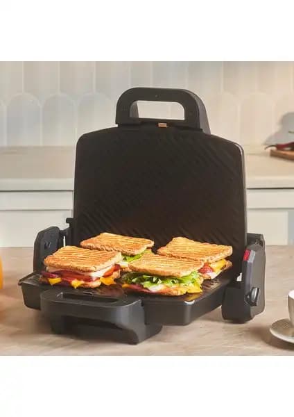 Dökümix Siyah Döküm ve Karaca Future Essential Tost Makinesi Karşılaştırması 2