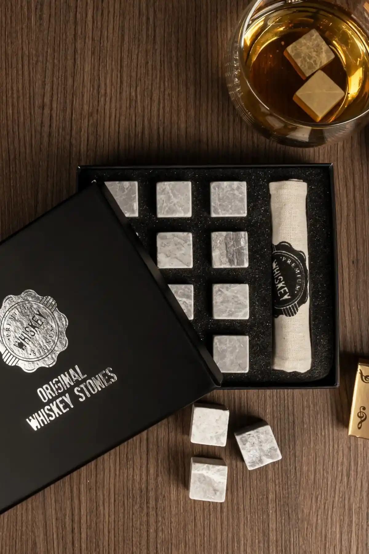 Atlantis Viski Taşı Seti: Doğal Taşlar ile Şık ve Pratik İçki Soğutucu Seti