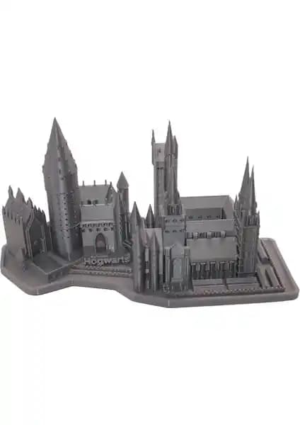 Hogwarts Diorama: Harry Potter Evreninin Detaylı ve Dayanıklı Minyatürü