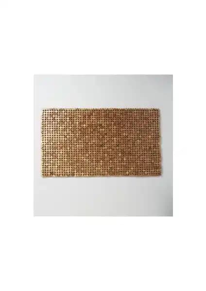 Chakra Gomez Ahşap ve Madame Coco Norris Banyo Paspası Karşılaştırması