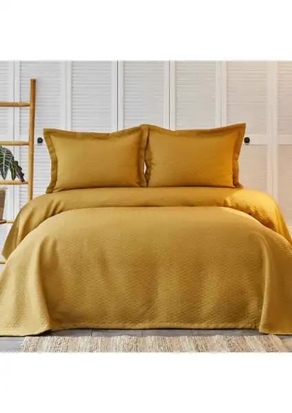 Karaca Home Charm Bold ve Örtüm Gloria Kahve Yatak Örtüsü Karşılaştırması 1