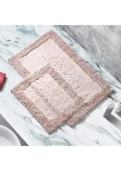 Alanur Home Salina ve Madame Coco Eze Banyo Paspası Karşılaştırması 1
