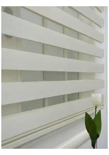 Asy Home Ekru Bambu Zebra Perde ve NetworkAvm Açık Gri Zebra Stor Perde Karşılaştırması 1