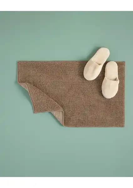 Banyo Paspası Karşılaştırması: English Home Paige ve Raschel Carpet Balat Halı