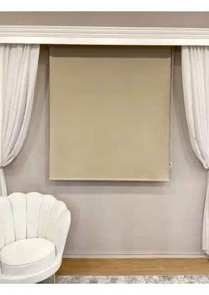 Brillant Düz Polyester ve Kalın Kumaş Stor Perdeler Karşılaştırması 2
