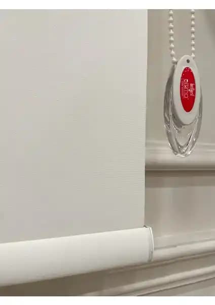 Brillant Stor Perde ve Story Perde Düz Beyaz Güneşlik Karşılaştırması