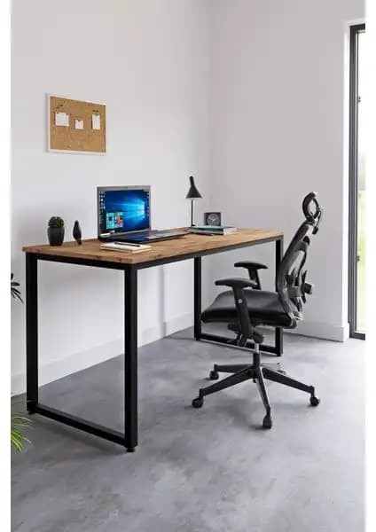 Ceramical MS1 ve Yurudesign Laura Çalışma Masası Karşılaştırması ve Detaylı İnceleme 1