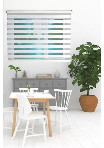 Clarıss Home Kırık Beyaz ve Story Düz Beyaz Zebra Perde Karşılaştırması 1