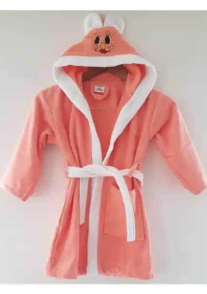 Çocuklar İçin Bornoz Seçimi: My Sweet Baby Kadife ve Oyalı Textile Karşılaştırması