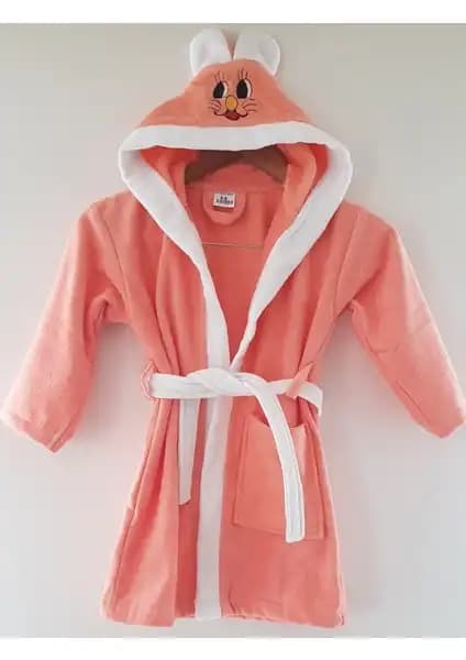 Çocuklar İçin Bornoz Seçimi: My Sweet Baby Kadife ve Oyalı Textile Karşılaştırması 1