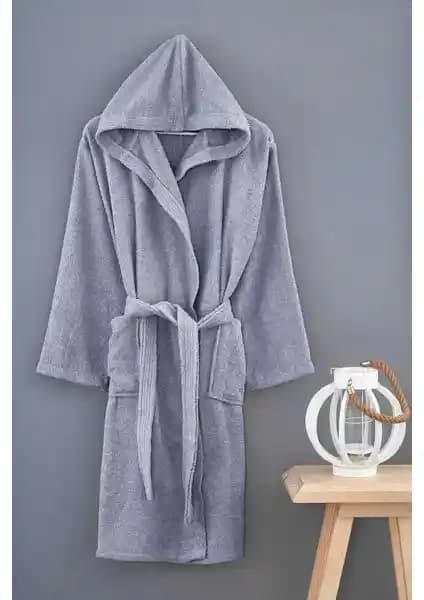 Denia Home ve Oyalı Textile Bornoz Karşılaştırması: Hangi Ürün Daha Uygun?