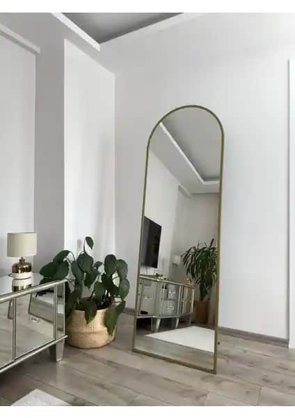 Effe Yapı Dekor ve Enc Home Ayaklı Aynalar Karşılaştırması: Tasarım ve Özellikler