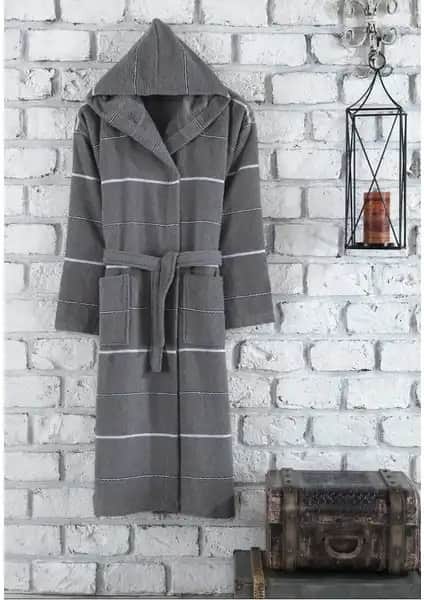 Esmen Bornoz ve Hera Textile Kapüşonlu Bornoz Karşılaştırması