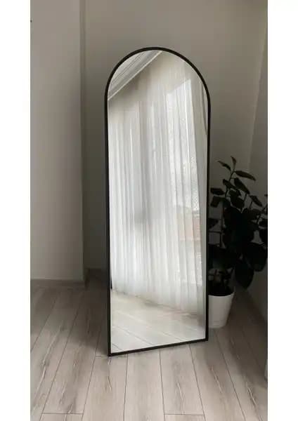 Ev Dekorasyonunda Kullanılan Metal Aynalar: Enc Home ve Ersan Dizayn Karşılaştırması 2