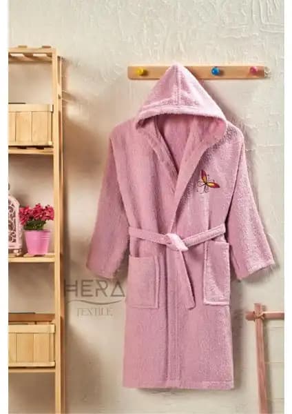 Hera Textile ve Safir Home Çocuk ve Yetişkin Bornozları Karşılaştırması 1