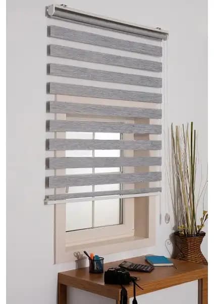 İki Popüler Bambu Zebra Perde Modelinin Detaylı Karşılaştırması ve Seçim Rehberi 1