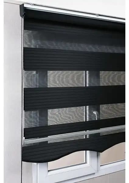 İki Siyah Zebra Stor Perde Modelinin Özellikleri ve Karşılaştırması 1
