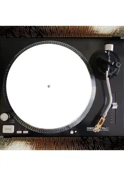 Keçe Pikap Matı ile Plaklarınızı Koruyun ve Ses Deneyiminizi Geliştirin