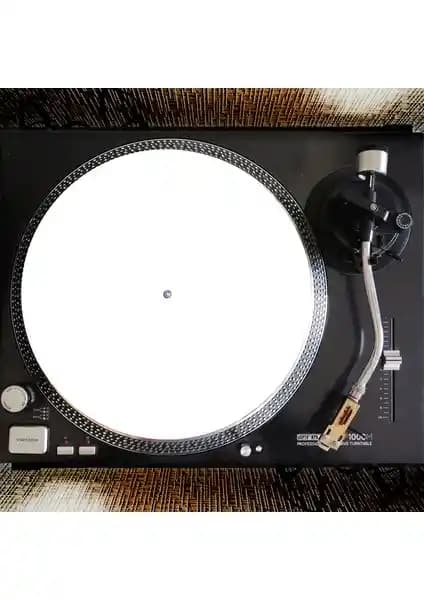 Keçe Pikap Matı ile Plaklarınızı Koruyun ve Ses Deneyiminizi Geliştirin