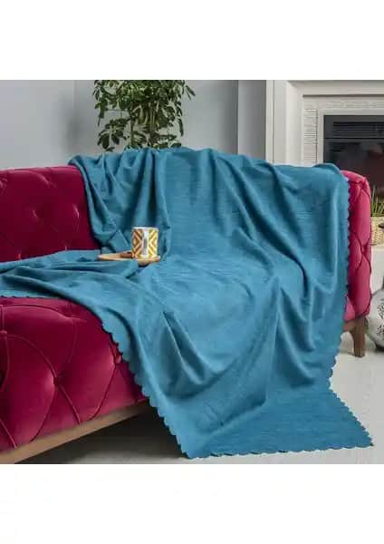 Latuda Kaymaz Koltuk Örtüleri Karşılaştırması: Mikrofiber ve Jakarlı Desen Modelleri
