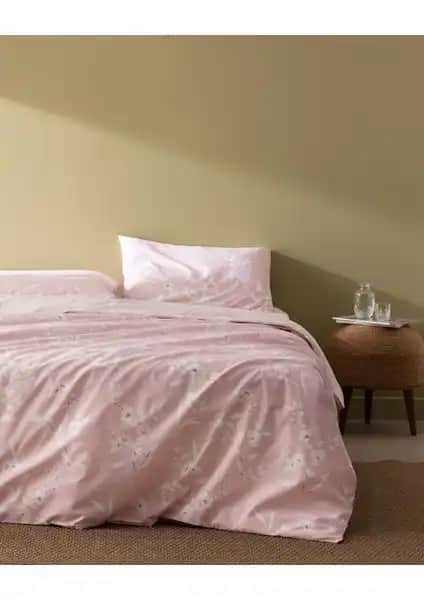 Madame Coco Nayomi ve Manon Nevresim Takımı Karşılaştırması