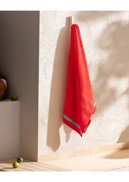 Madame Coco Plaj Havluları Karşılaştırması: Niels ve Tortue Modellerinin Özellikleri 2