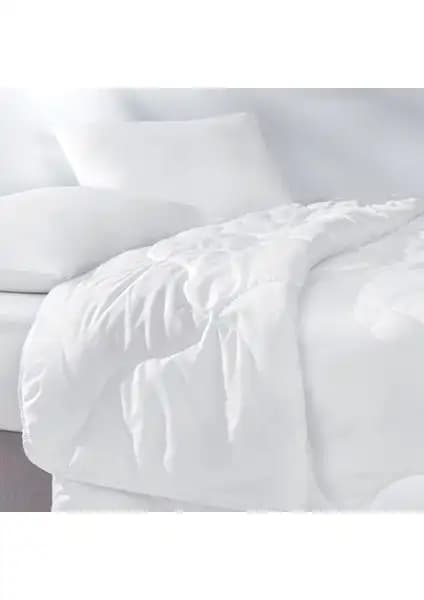 Pierre Cardin ve Yataş Bedding Tek Kişilik Yorgan ve Yastık Setleri Karşılaştırması 2