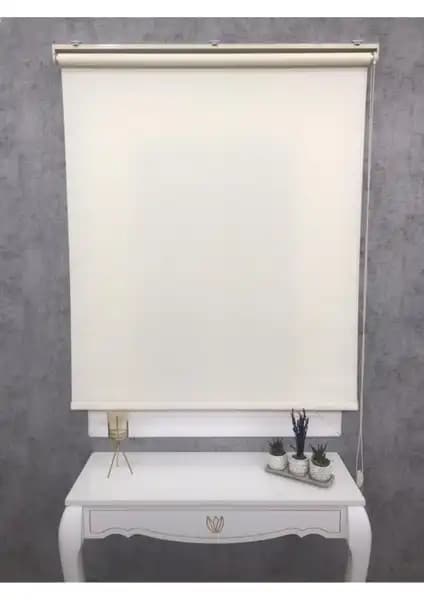 Story Perde Düz Beyaz ve Krem Güneşlik Modellerinin Karşılaştırması ve Seçim Rehberi 2