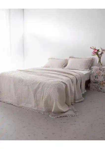 Yatak Örtüsü Seçiminde Karşılaştırma: Linens Vita ve Madame Coco Maryon Ürünleri 2
