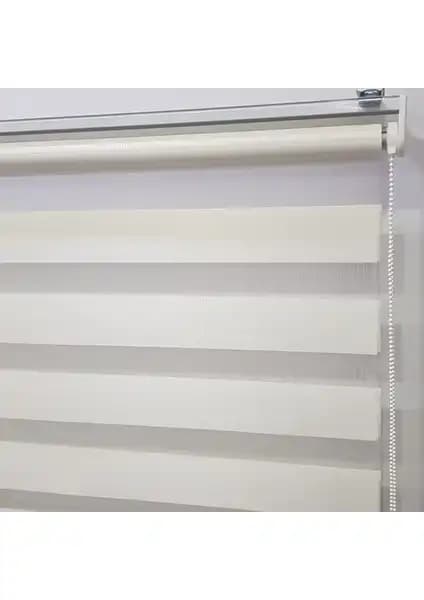 Zebra Perdeler: Blind-X Gri Bambu ve Dekoronyedi Ekru Modellerinin Karşılaştırması 2