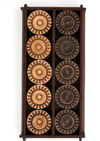 Anadolia Ahşap Tavla Pulu Takımı ve Zar Seti ile Geleneksel Oyunlara Şık Dokunuş